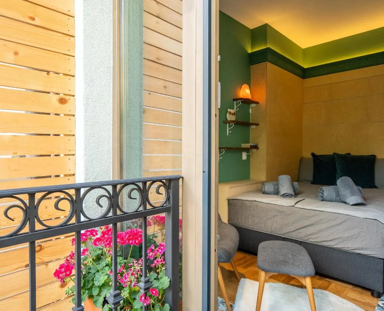 Bijou - 1 Bedroom Apartment Sofia