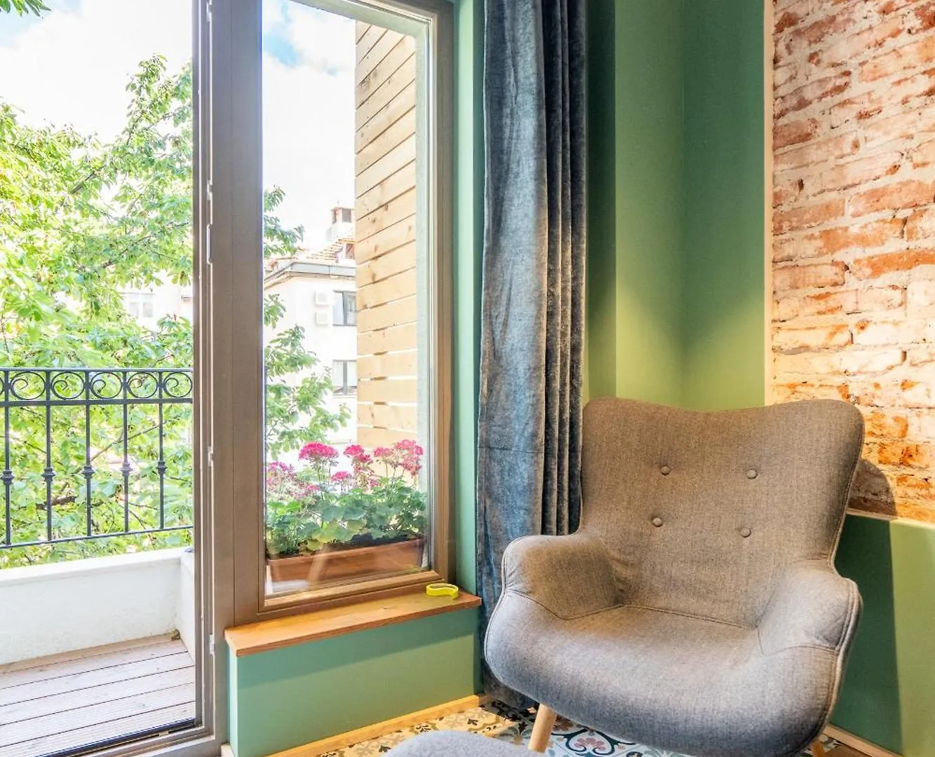 Bijou - 1 Bedroom Apartment Sofia